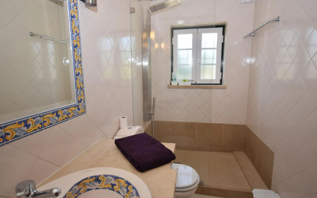 Family Retreat With Pool; Caldas da Rainha