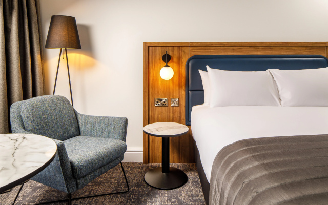 Crowne Plaza Manchester Airport by IHG