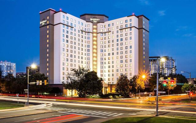 Отель Residence Inn Arlington Pentagon City вид на фасад
