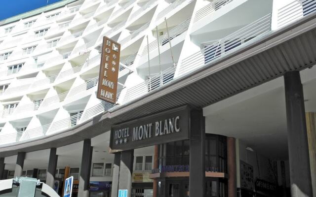 Hotel Mont Blanc вид на фасад