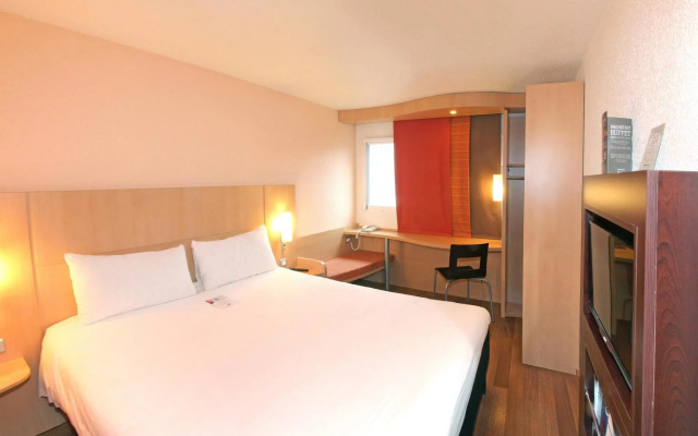 ibis Poitiers Sud