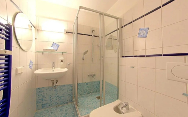 Apartment 255