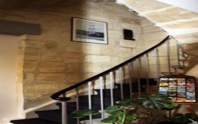 Отель Hôtel Notre Dame Франция, Бордо - отзывы, цены и фото номеров - забронировать отель Hôtel Notre Dame онлайн вид на фасад
