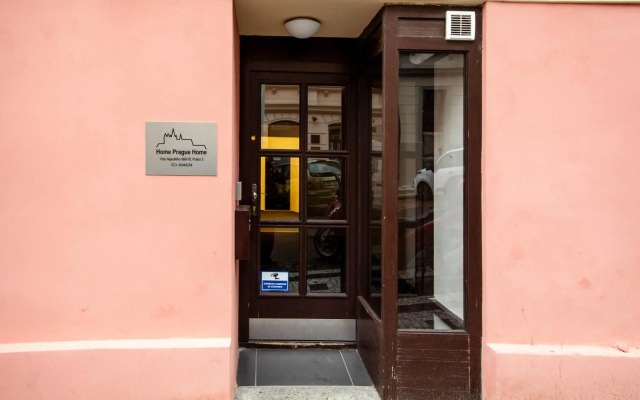 Zizkov Cosy Studio Apartments
