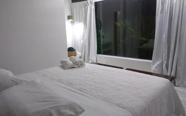 Almas Gêmeas suíte com cozinha praia da Ribeira