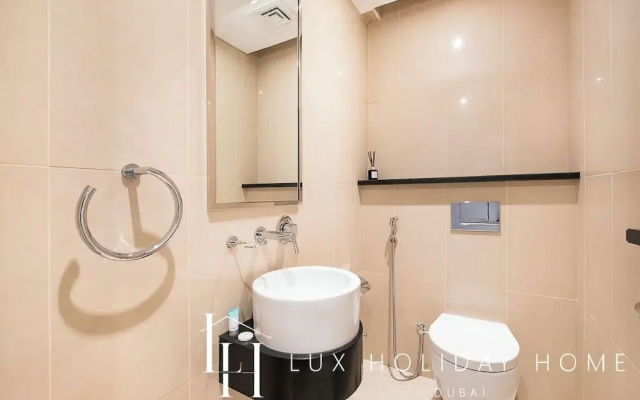 LUX The Bonnington JLT Suite