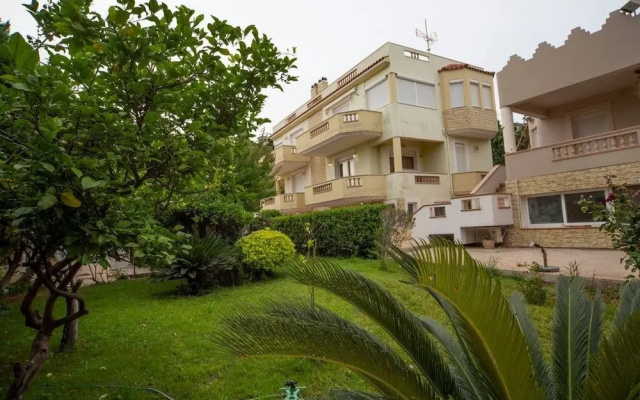 The Garden Near The Beach -Jacuzzi - BBQ