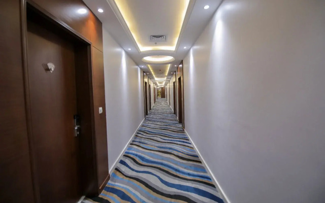 Laten Suites
