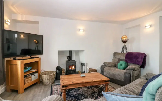 Dolphin Cottage