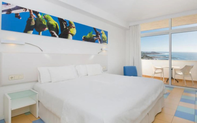 Iberostar Waves Bouganville Playa