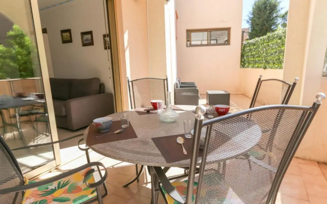 AC Appartment with terrace parking and pool- BENAKEY