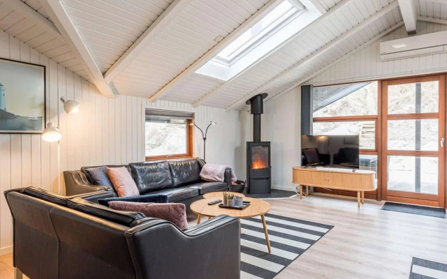 6 Person Holiday Home in Henne