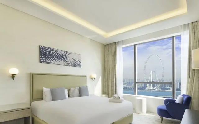 LUX Iconic Views at Palm Tower Suite 3