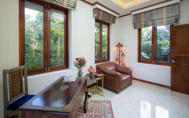 Modern Love Villa