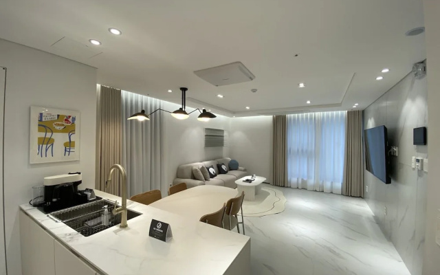 Hotel the Designers LYJ Suite Yeoksam