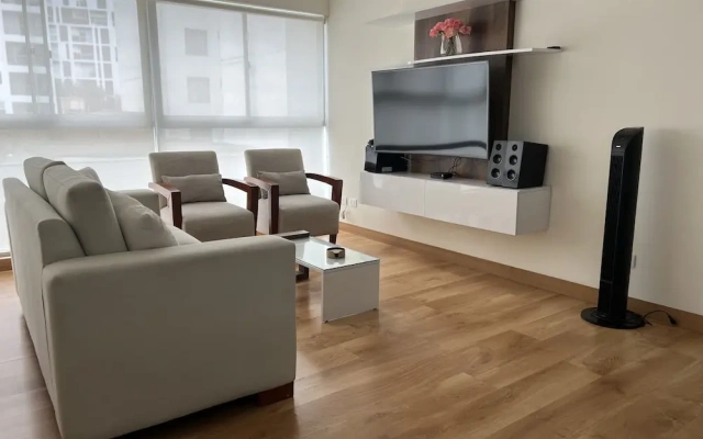 Miraflores 1 or 2 Bedroom Executive Apartment.