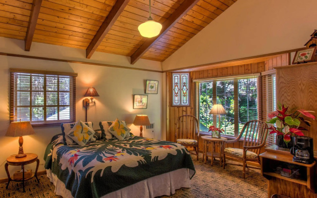 Kilauea Lodge and Restaurant