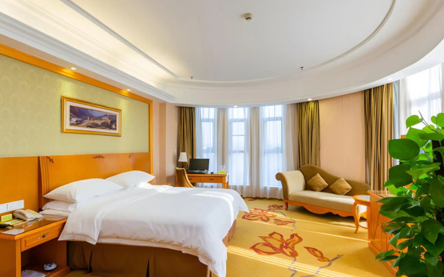 Vienna Hotel Shenzhen View Lake Park