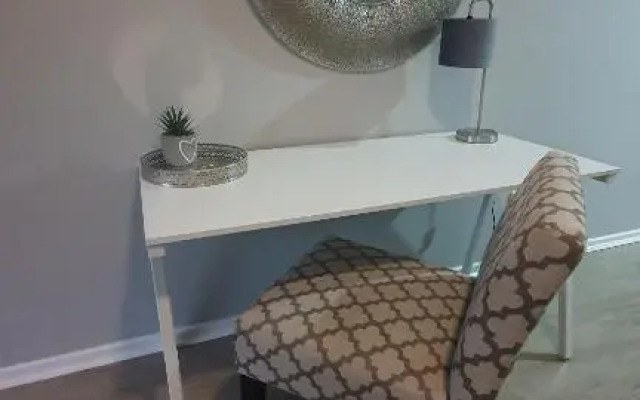 THE SPARE BEDROOM Unit 2