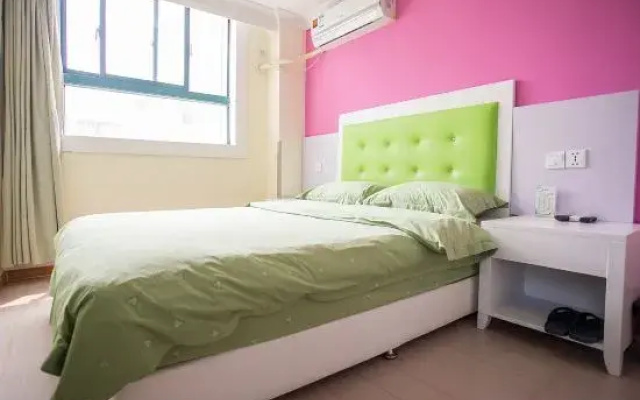Kunshan Rongding Hotel (Yushan Square Subway Station Branch)