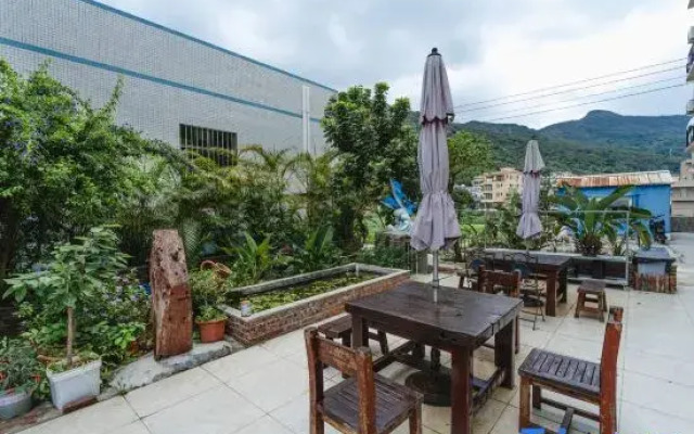 Dolphin Boutique Inn