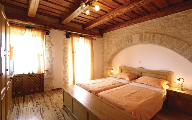 Nice Home in Baderna With Wifi and 2 Bedrooms