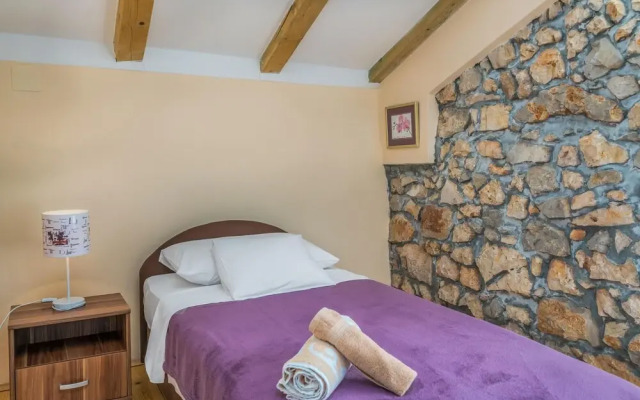Awesome Home in Krk With Wifi and 2 Bedrooms