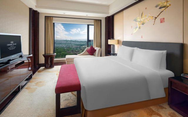 Crowne Plaza Chengdu Panda Garden by IHG - Near Panda Base