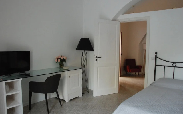 Santo Mercurio Country House