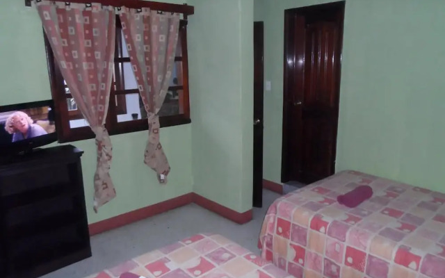 Casa Landivar Hotel