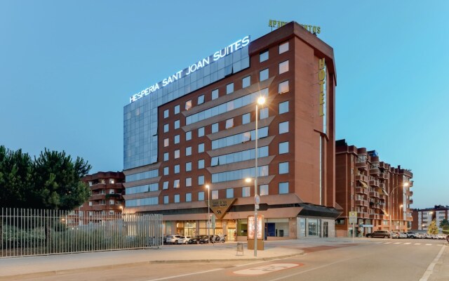 Отель Hesperia Sant Joan Suites Испания, Сан-Жоан-Деспи - 5 отзывов об отеле, цены и фото номеров - забронировать отель Hesperia Sant Joan Suites онлайн вид на фасад