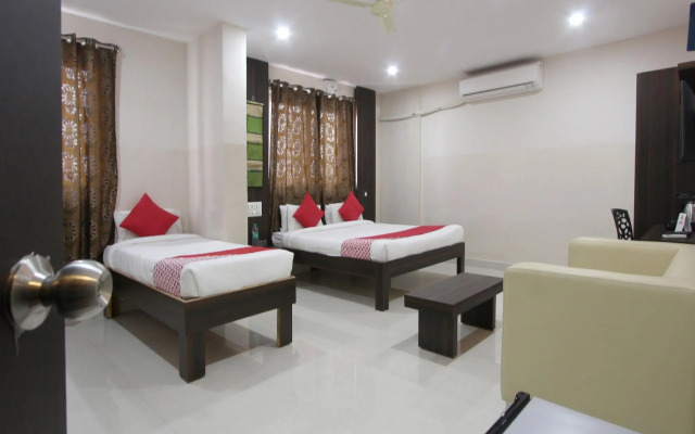 OYO 14520 Habitat Hotel & Suites