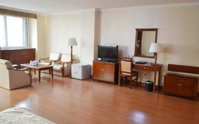 Beijing Guojiao Hotel