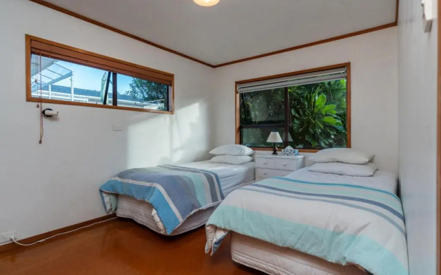 Talinga Ocean Views - Mangawhai Holiday Home