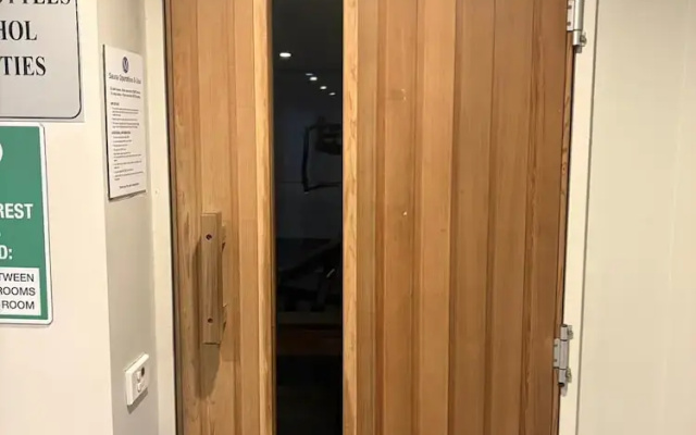 Central Lakeview Apartments