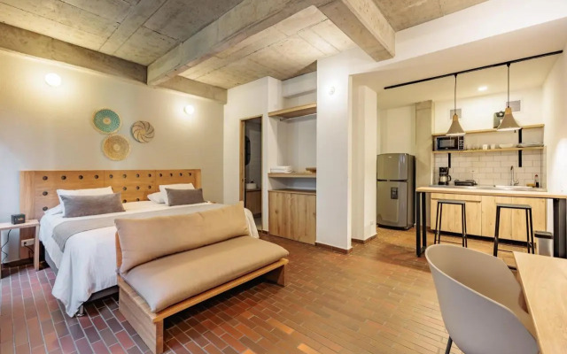 The Somos Flats Laureles