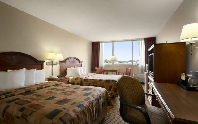 Days Inn by Wyndham Sidney OH