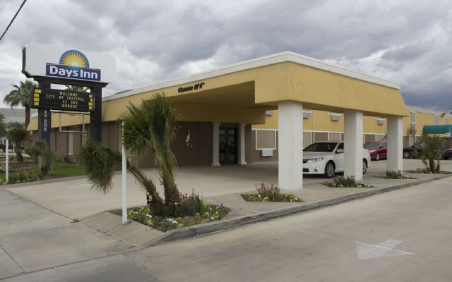Days Inn by Wyndham Indio in Indio, United States of America from 116$, photos, reviews - zenhotels.com hotel front