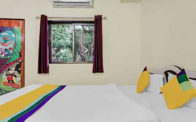 Itsy by Treebo - Strawberry Park Inn, Mapro Garden