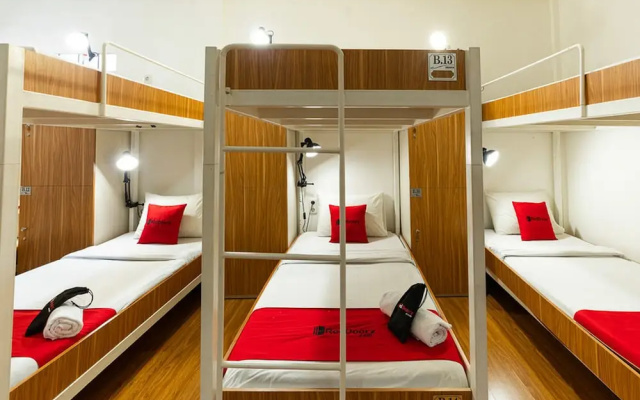 RedDoorz Hostel @ Dago 2