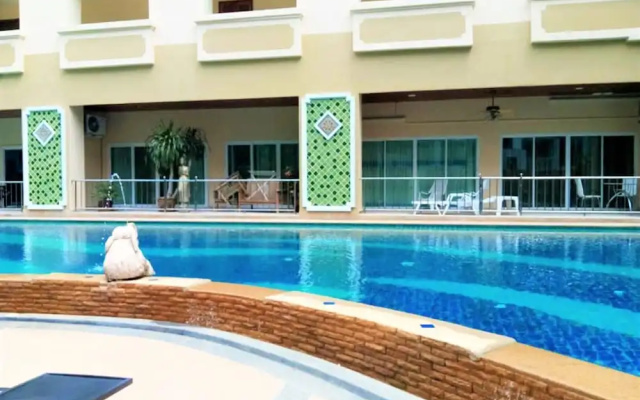 Penthouse studio apartment The Residence Jomtien
