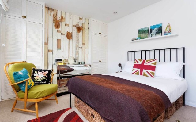 Отель Shepherd's Bush Hideaway комната для гостей