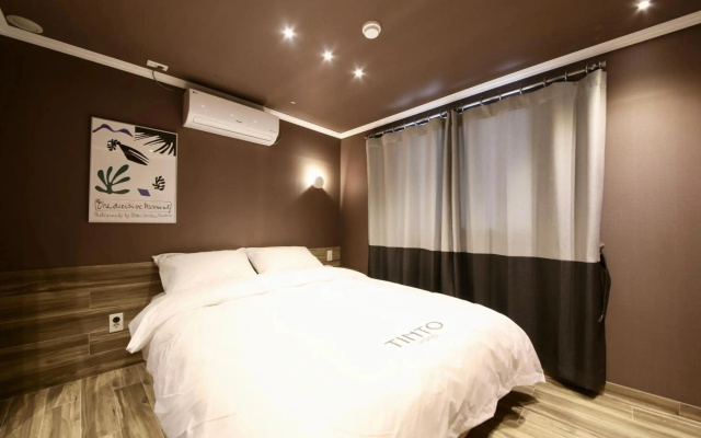 Busan Beomildong Tinto Hotel