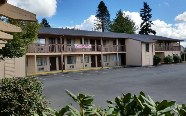Centralia Inn