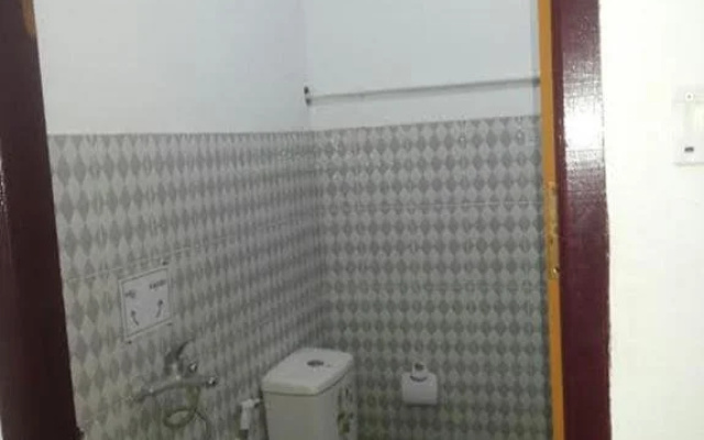 Naung Yoe Hotel