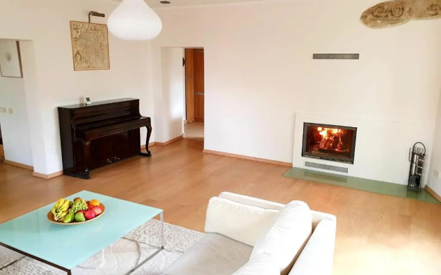 Exceptional Uzupis Bridge 3 Bedroom Apartment