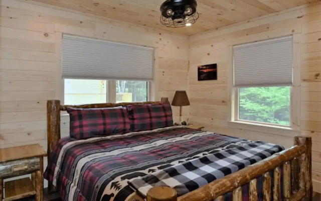 Back Lake Lodges Eagles Nest