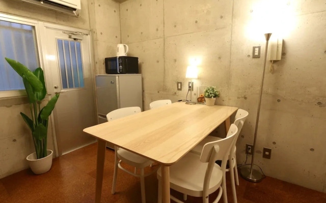 Kurosaki House
