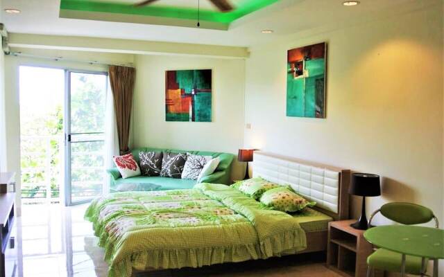 Studio Condo at Jomtien Beach 1