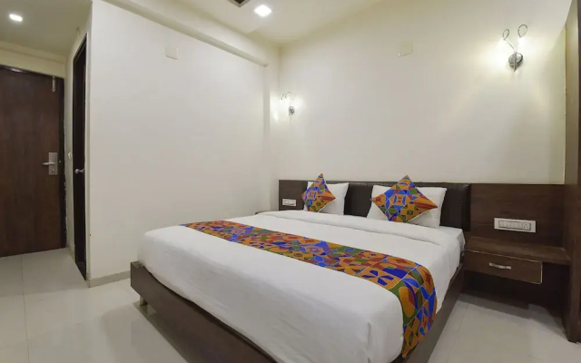 Fabhotel A1 Plaza